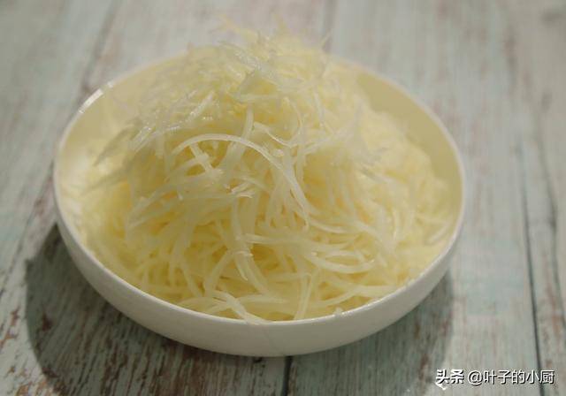 一個土豆、三個雞蛋，10分鐘做100分的早餐！