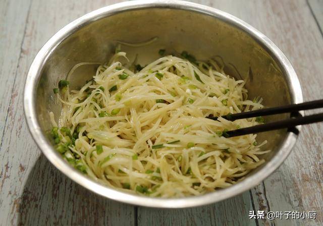 一個土豆、三個雞蛋，10分鐘做100分的早餐！