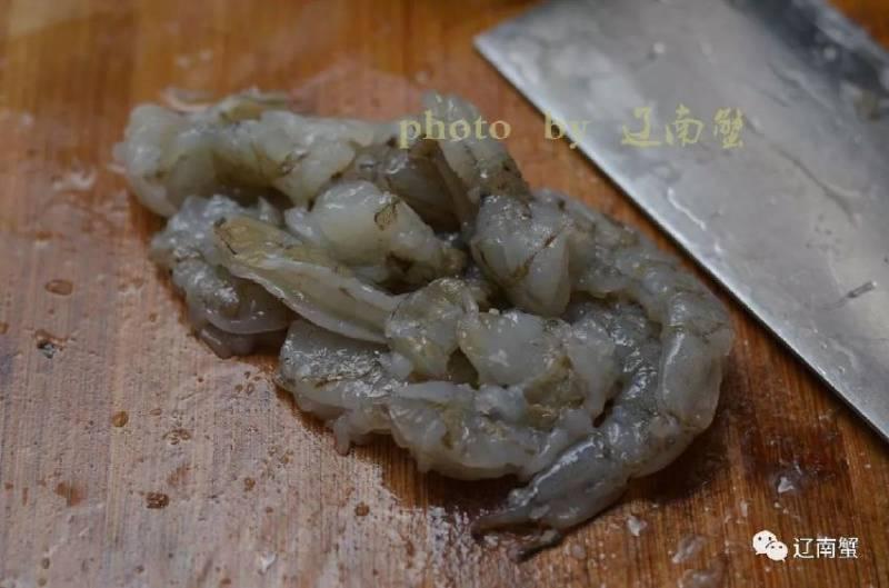 餛飩皮買多了，做成這個，上桌被孩子們搶了!!