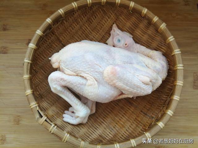 教你用電飯鍋做手撕雞，不加水不加油，簡單易學，好吃到舔手指
