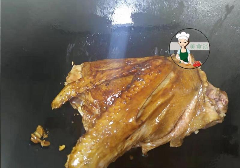 這菜是家人的最愛，兒子吃一次饞一次，越燜越香，出鍋饞到流口水 