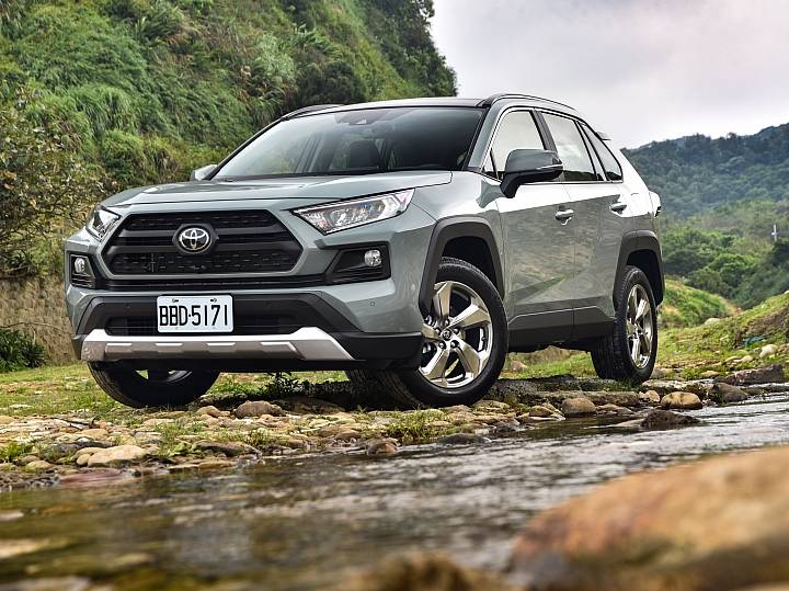 Toyota RV4 2.5 Adventure 4WD試駕 與眾不同的剽悍魅力！