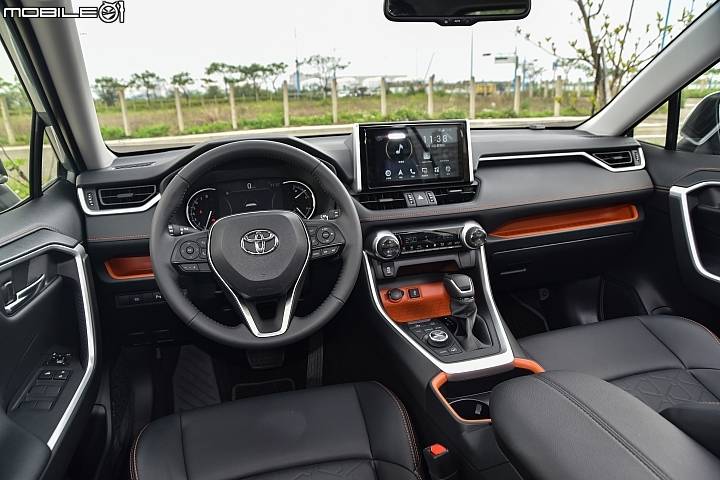 Toyota RV4 2.5 Adventure 4WD試駕 與眾不同的剽悍魅力！