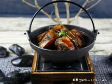 石鍋醬香鴨、招牌吊鍋魚頭、紙包牛蛙製作方法