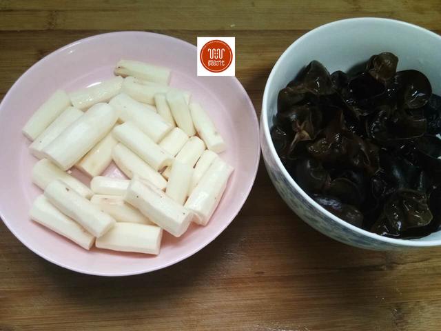 春季這湯要常喝，既營養又美味，還能增強免疫力，很適合老人孩子