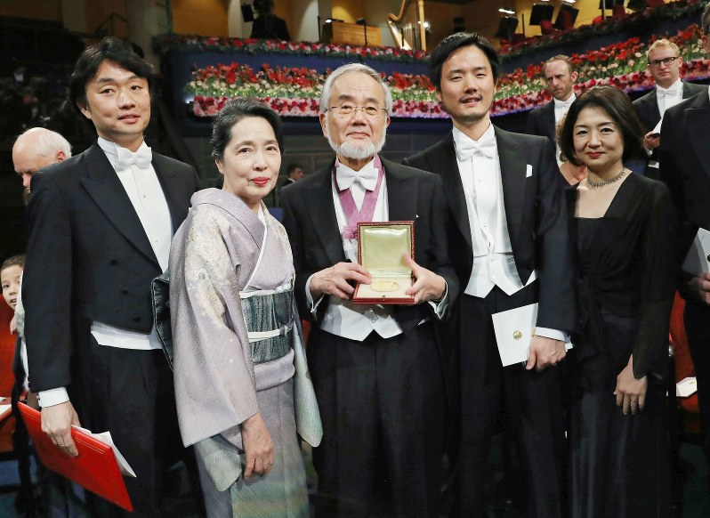 諾貝爾得主發現「餓肚子」比較健康　細胞會「自己吃自己」身體變超乾淨！