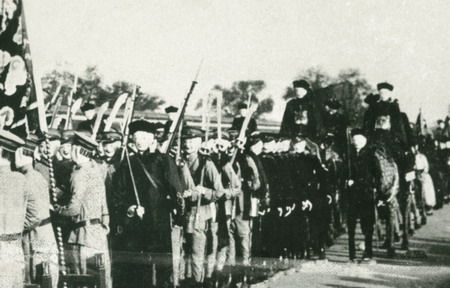 慈禧太後「出殯現場」驚傳詭異畫面，這一幕連現代世人看到都「驚悚不已」！