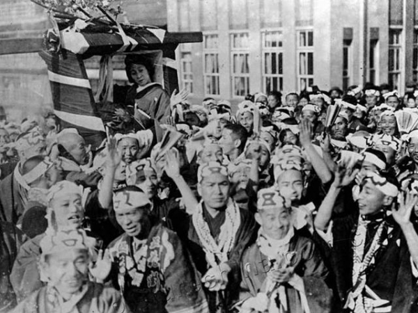 二戰後，日本為什麼能夠「快速恢復人口」他們用的方法比禽獸還殘忍，日本女人真的好慘！