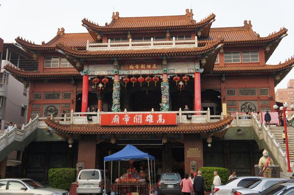 單身妹求月老「幫我選好桃花留下來」　5天後「祂效率太高」嚇壞：太OP了！