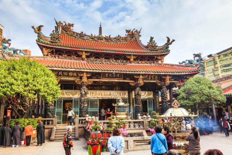 單身妹求月老「幫我選好桃花留下來」　5天後「祂效率太高」嚇壞：太OP了！