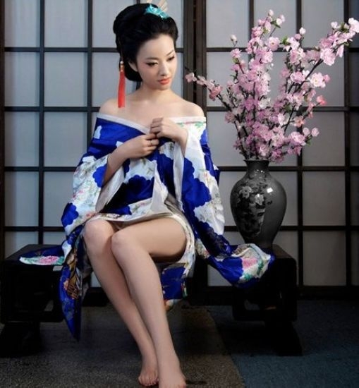 其實古代的女人都不穿內褲！沒想到竟是為了方便做「這件事」！