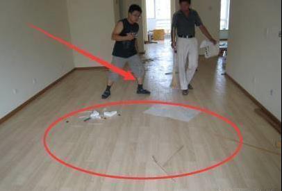 家門口發現這3種情況趕緊改，否則越住越，，，