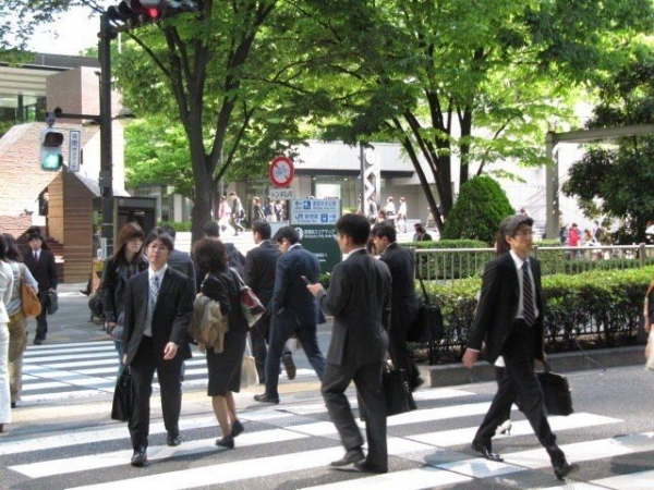 網發問「100萬在台灣可以活多久？」引熱議　神人解惑「答案超辛酸」看完哭了QQ 