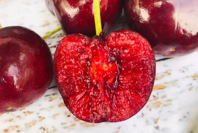 3大水果之爭：鳳梨是菠蘿嗎？美國曾因西紅柿是菜是果打官司
