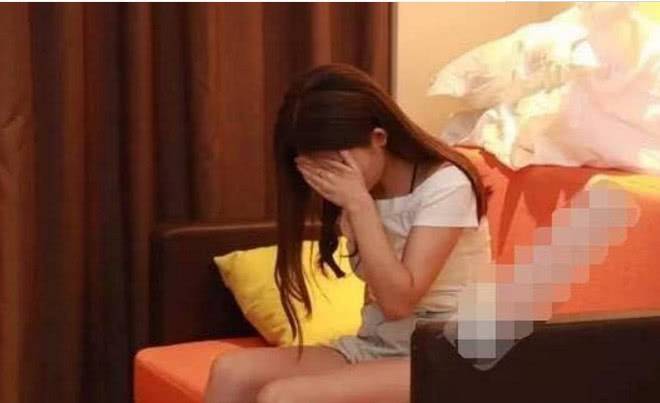 女大學生和黑人男朋友交往一個月, 醫院一檢查, 女子瞬間崩潰!