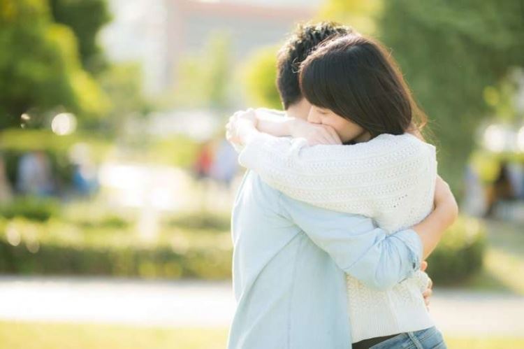 意外發現男友堂哥竟是「婊哥」該說嗎？答應求婚…一進門秒僵硬！她曝光結局 