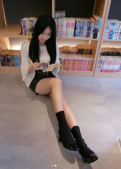 21歲甜美護士累到打瞌睡 網暴動：揪團看診