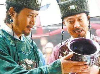 古代沒有銀行轉帳，皇帝如何將工資發給官員？看完佩服古人的智慧！