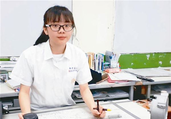 越努力越幸運！高工女全國製圖比賽奪冠，曾經窮到「一週只啃一顆高麗菜」！ 