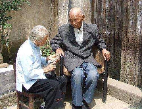 「當我老了，希望兒女不要嫌棄我」，多少父母的心聲