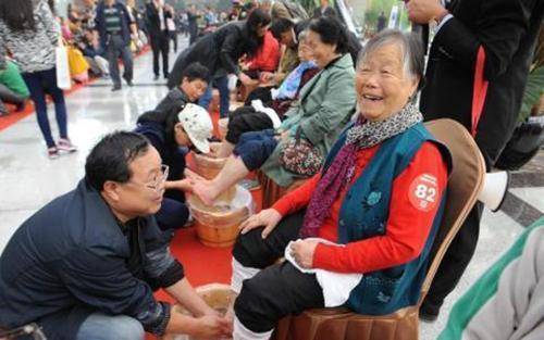 「當我老了，希望兒女不要嫌棄我」，多少父母的心聲
