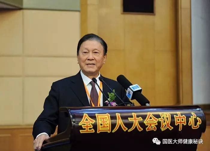 83歲老中醫萬承奎：不吃晚飯會怎樣？這個結論震驚海內外!!