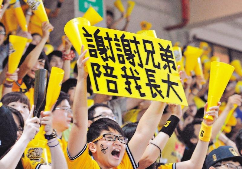 中職24年／無預警走完9局下半 徐總、兄弟象的告別