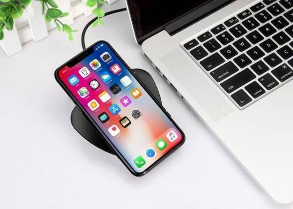 手機可以充電充整晚嗎？專家說出驚人「5個真相」沒想到跟我們想的完全不一樣啊！再不知道就慘了！