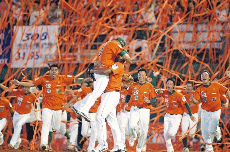 中職19年／黑米事件+中信鯨解散 減至4隊至今