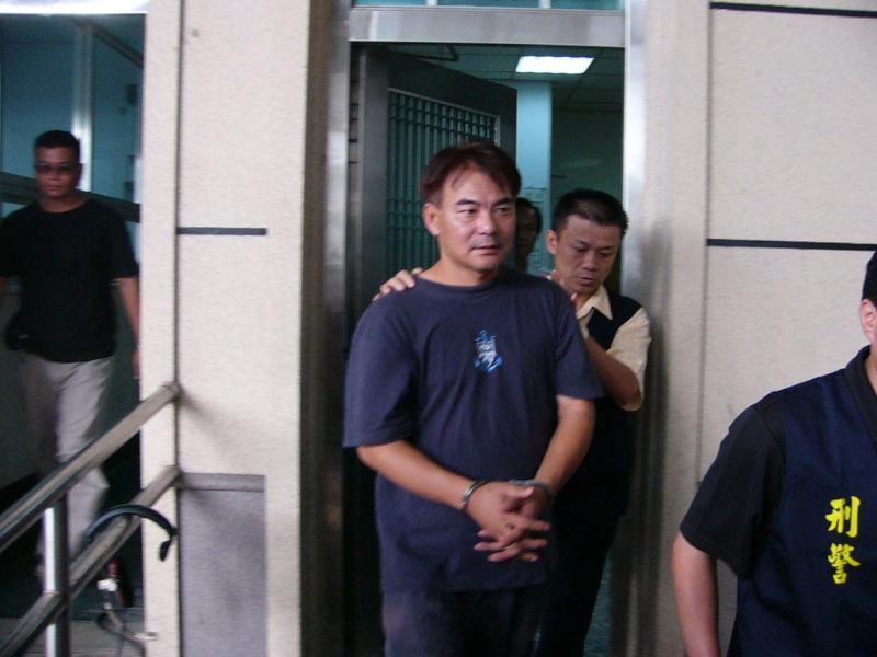 中職16年／牛隊2連霸 史上最久開幕戰拖了101天