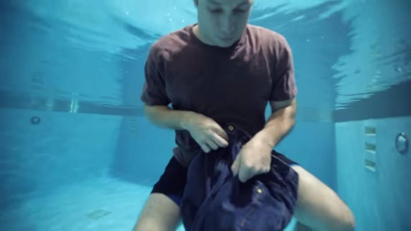 搭船突落水！男子想起「海豹部隊絕招」　解褲帶漂3小時獲救 