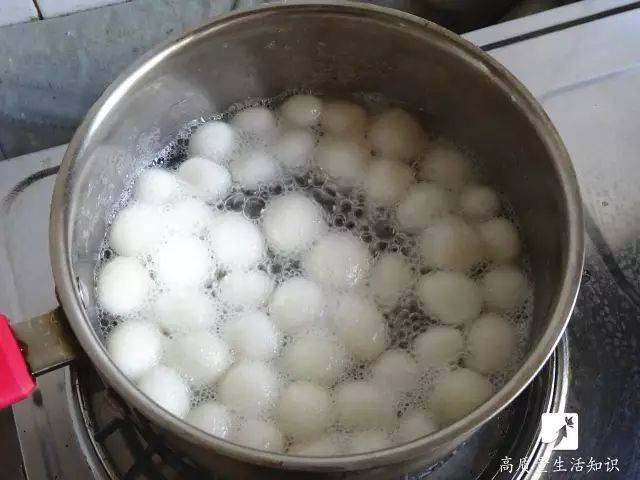 酒釀圓子做法原來這麼簡單，以後不用去超市買了!!