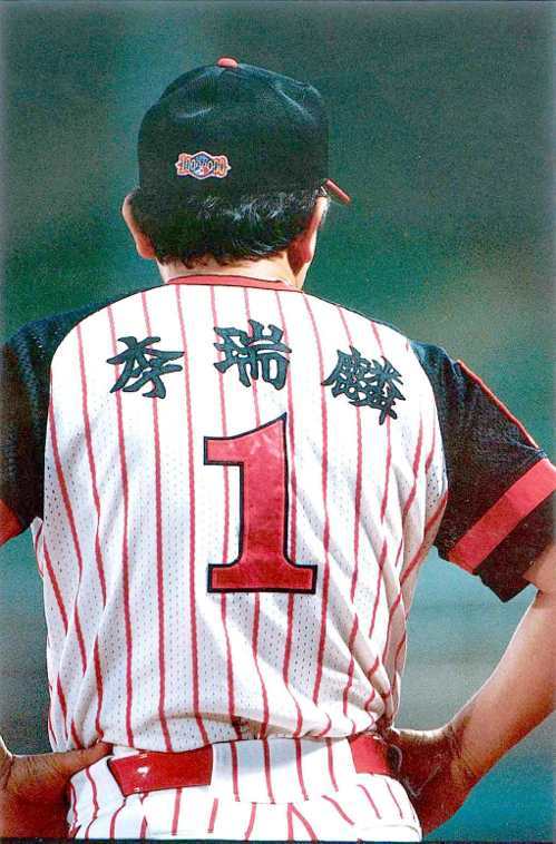 中職11年／羅敏卿6轟助獅奪冠 台北球場成歷史