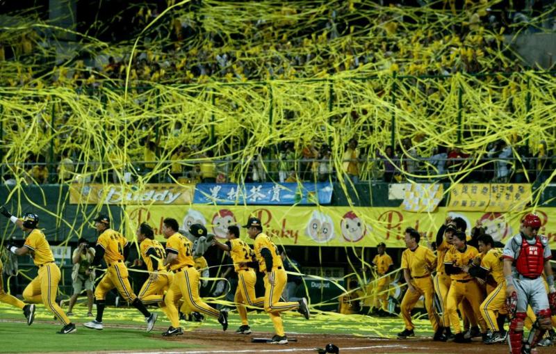 中職14年／兩聯盟合併 象三連霸黃潮彭政閔難忘