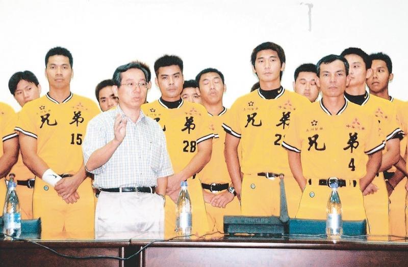 中職14年／兩聯盟合併 象三連霸黃潮彭政閔難忘