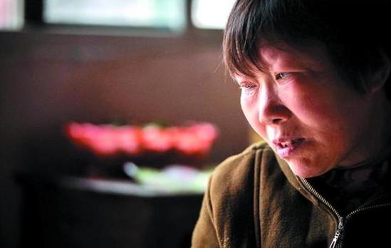 去城裡過年，兒媳給我買了件三千元棉襖，孫女的話讓我如墜冰窟