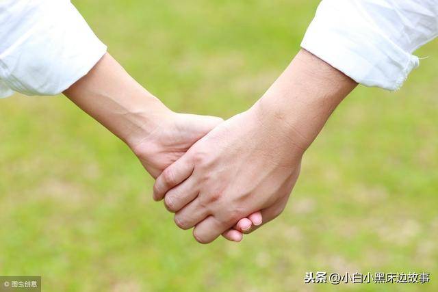 前男友結婚那天，我包了個741的紅包，然後挺著大肚子盛裝出席