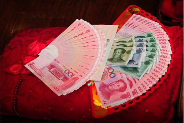 婆婆給我煲湯喝，6歲小姑子貪玩要跟我換碗，喂她一口我哽咽了