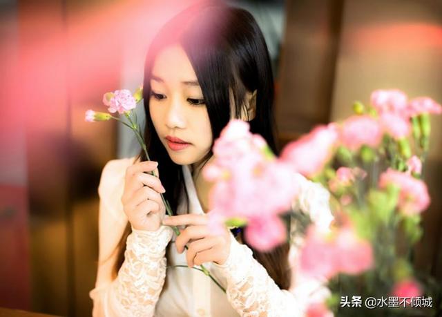 婆婆：鄰居家的媳婦結婚時，帶房子帶車，媳婦：那是上門女婿