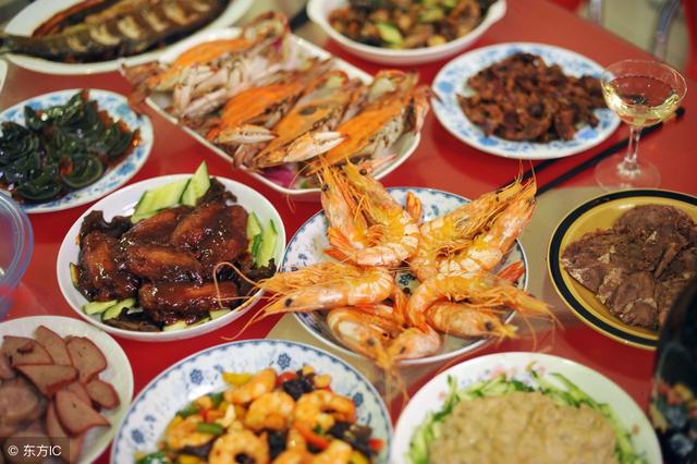 第一次去男友家，全家熱情招待，飯前去一趟廁所，回來我果斷分手