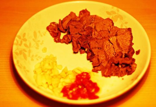 婆婆來城裡養老，吃了一盤牛肉，第二天丈夫果斷送她回家