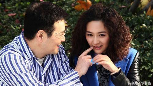 為了給嬸嬸治病，我嫁給一個大我20歲的男人，新婚夜我幸福的笑了