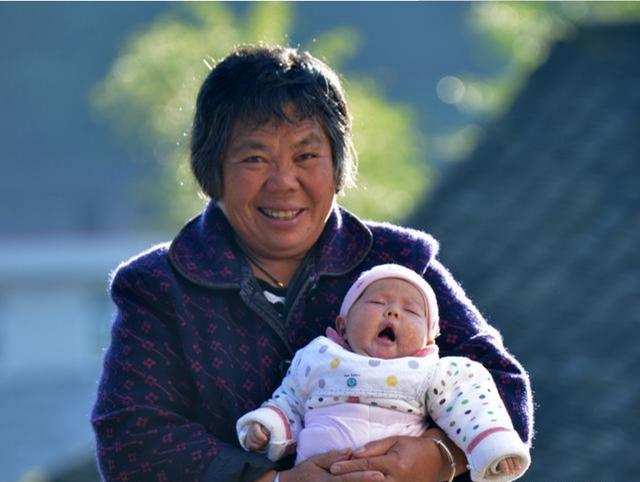 伺候我十來天月子，臨走提個要求，我讓她以後永遠別登我家門