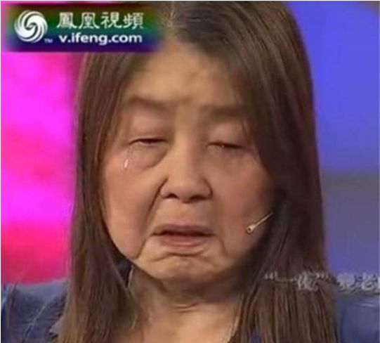 妙齡少女一夜變老，老公不離不棄，這才是真愛，整容手術讓她重生