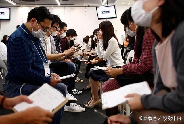 這樣子的媽寶男，請你把奶斷了再來相親！別出來丟人
