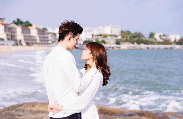 結婚已過好幾個月 大姑姐卻一直沒回門 到她家我對婆婆大吼 婆婆很感激我