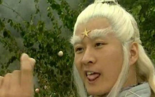 55歲孫興近況曝光！一手好牌打爛，夫妻倆到處走穴商演，網友：混到這個地步？