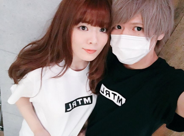 「東大校草」聰明又有錢，卻總是口罩不離身！當他拿下口罩後，迷妹們全崩潰！