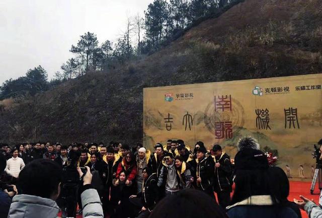 《錦繡未央》續集開機，李沁取代唐嫣與秦昊上演虐戀，劇名也被改