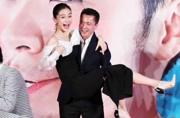 5位女星被抱起，林志玲吃啞巴虧，Angelababy嚇得大喊，熱巴才是真尷尬！ 